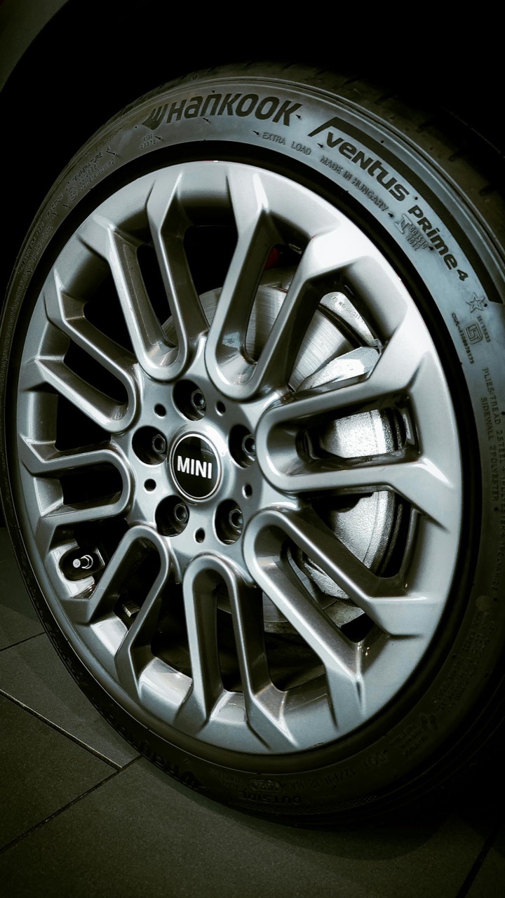 OZ Leggera HLT Silver